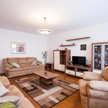 Apartment Nola By Rent Istria Poreč Exteriér fotografie