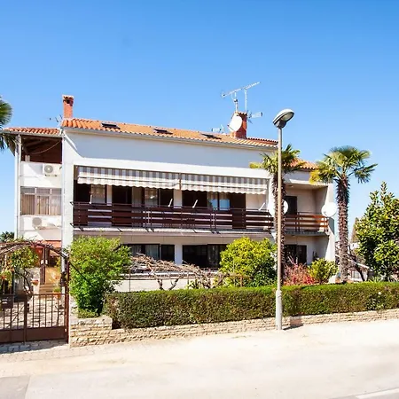 Apartment Nola By Rent Istria Poreč Exteriér fotografie