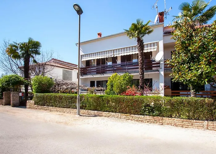 Apartment Nola By Rent Istria